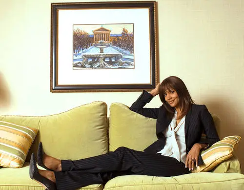 Halle Berry Wall Poster picture 639332