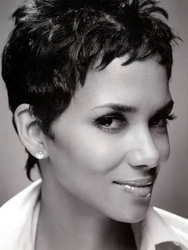 Halle Berry Wall Poster picture 8205