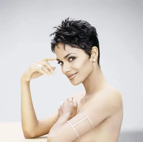 Halle Berry Computer MousePad picture 8257