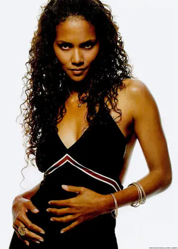 Halle Berry Wall Poster picture 8278