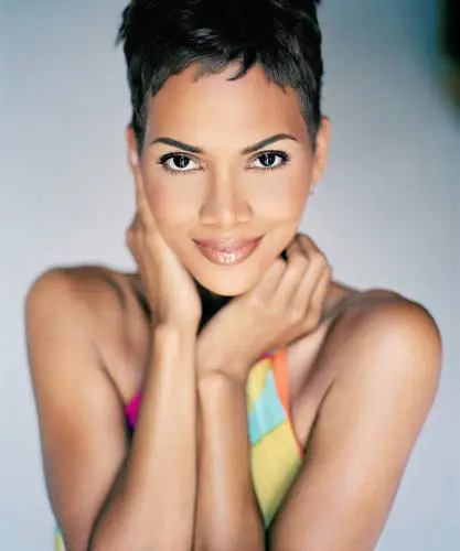 Halle Berry Jigsaw Puzzle picture 8297