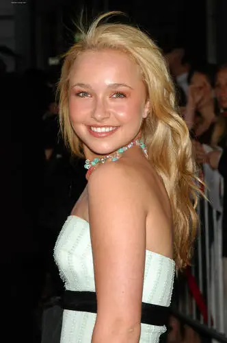 Hayden Panettiere Jigsaw Puzzle picture 35404