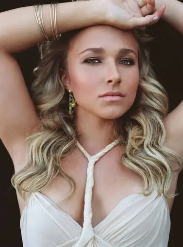 Hayden Panettiere Jigsaw Puzzle picture 8403