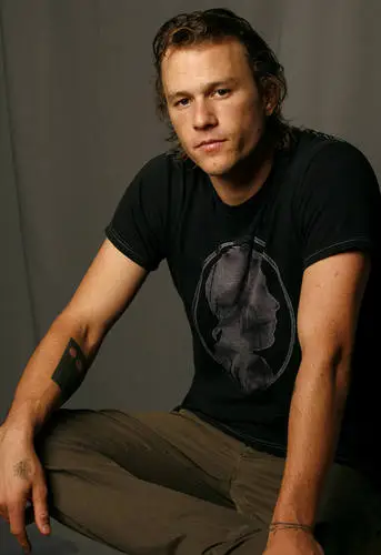 Heath Ledger Women's Colored T-Shirt - idPoster.com