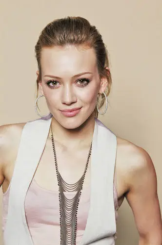 Hilary Duff Wall Poster picture 644009
