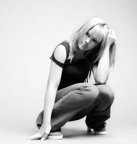 Hilary Duff White Tank-Top - idPoster.com
