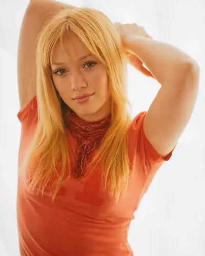 Hilary Duff White T-Shirt - idPoster.com
