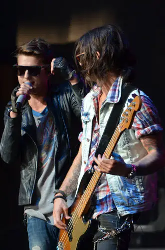 Hot Chelle Rae Jigsaw Puzzle picture 200180