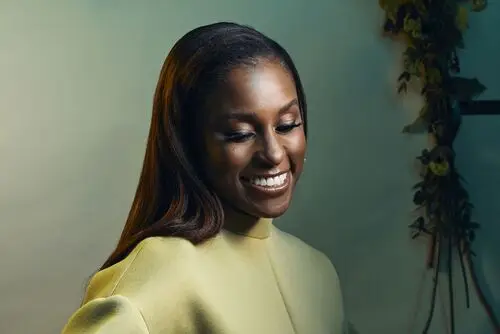 Issa Rae Wall Poster picture 937724