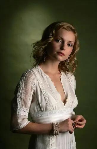 Izabella Miko White T-Shirt - idPoster.com