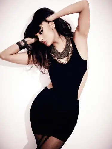 Jameela Jamil Wall Poster picture 360300
