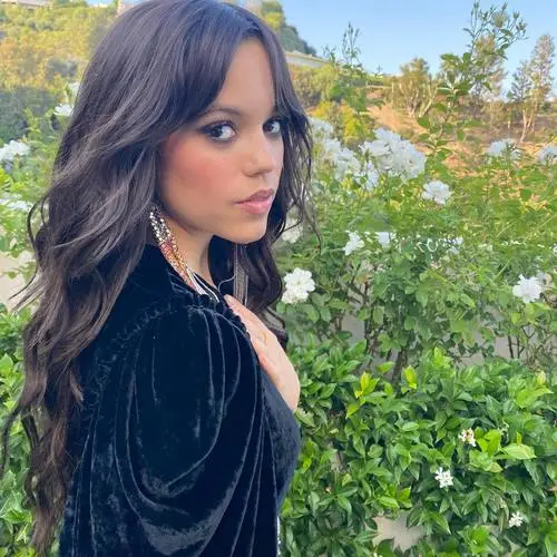 Jenna Ortega Wall Poster picture 1021805