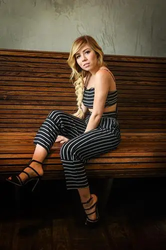 Jennette McCurdy Jigsaw Puzzle picture 636614