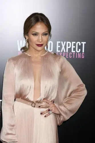 Jennifer Lopez Women's Colored  Long Sleeve T-Shirt - idPoster.com