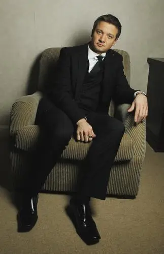 Jeremy Renner Wall Poster picture 521171