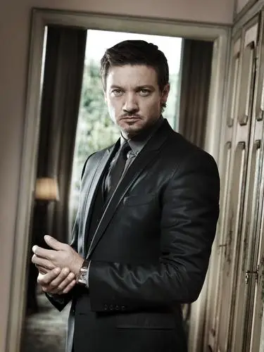Jeremy Renner Wall Poster picture 637130