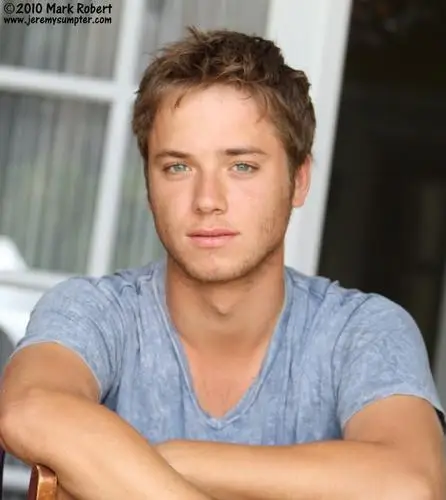 Jeremy Sumpter Protected Face mask - idPoster.com