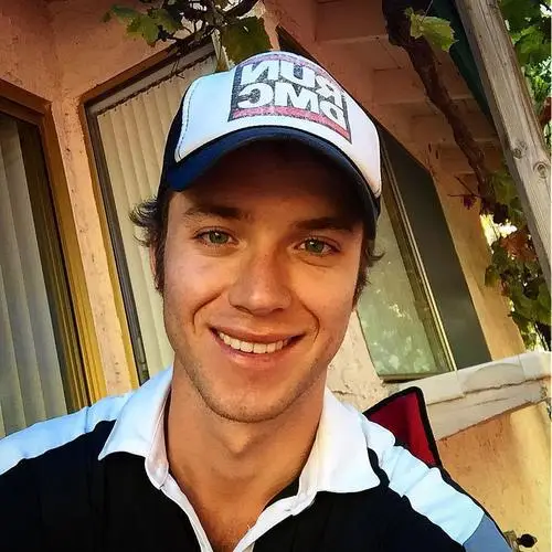 Jeremy Sumpter Image Jpg picture 949391