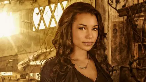 Jessica Parker Kennedy Jigsaw Puzzle picture 637654