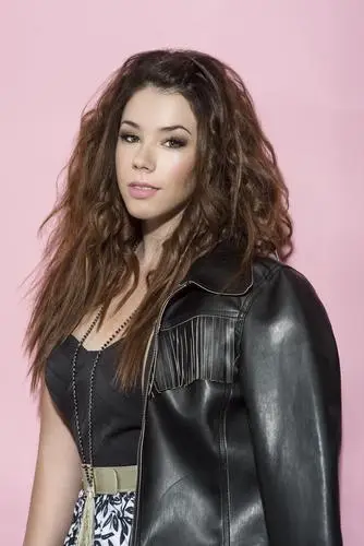 Jillian Rose Reed Jigsaw Puzzle picture 645332
