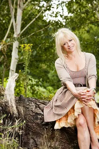 Jo Wood Jigsaw Puzzle picture 645436
