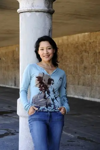 Joan Chen Men's Colored T-Shirt - idPoster.com