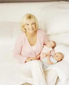 Joan Lunden posters and prints