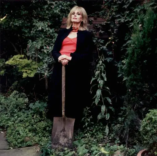 Joanna Lumley Jigsaw Puzzle picture 644605