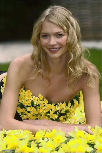 Jodie Kidd Jigsaw Puzzle picture 644864