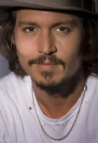 Johnny Depp White T-Shirt - idPoster.com