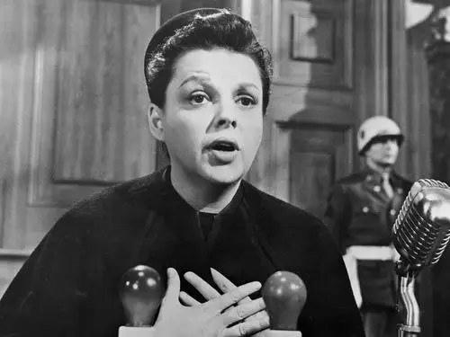 Judy Garland Wall Poster picture 929142