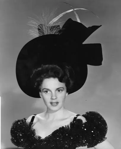 Judy Garland Wall Poster picture 929311