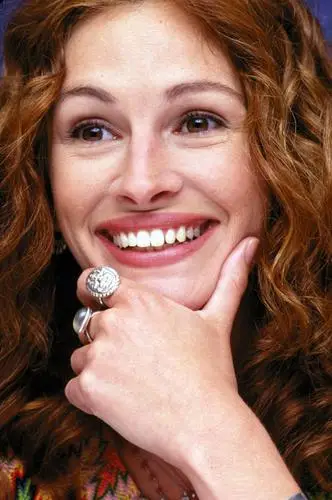 Julia Roberts Wall Poster picture 663534