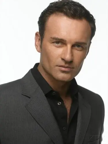 Julian McMahon Wall Poster picture 474670
