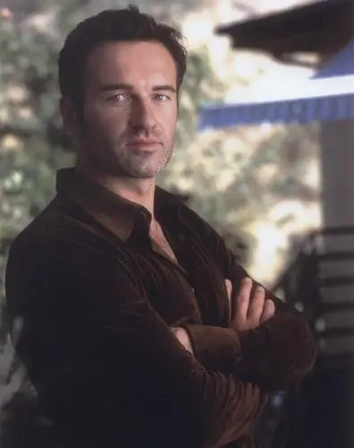 Julian McMahon Wall Poster picture 487172