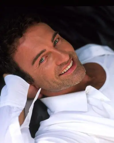 Julian McMahon Wall Poster picture 524206