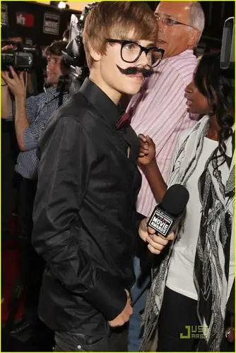 Justin Bieber Protected Face mask - idPoster.com