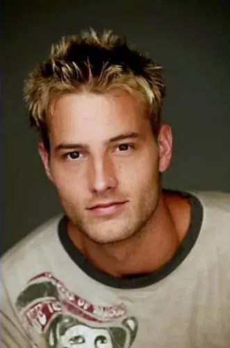 Justin Hartley Wall Poster picture 479189