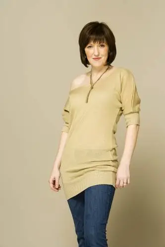 Kacey Ainsworth Women's Colored T-Shirt - idPoster.com