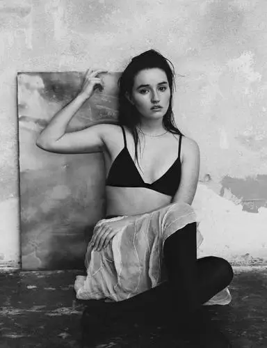 Kaitlyn Dever Wall Poster picture 1052762