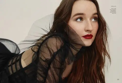 Kaitlyn Dever Protected Face mask - idPoster.com