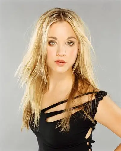 Kaley Cuoco Wall Poster picture 38442