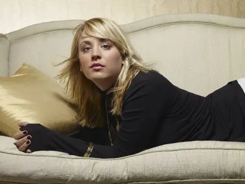 Kaley Cuoco Computer MousePad picture 707414