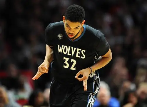 Karl-Anthony Towns Wall Poster picture 692698