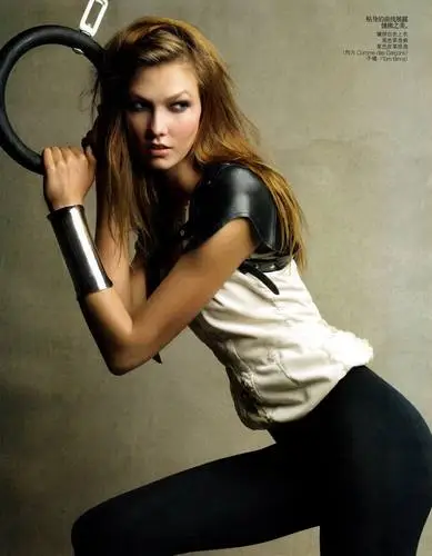 Karlie Kloss Jigsaw Puzzle picture 111030