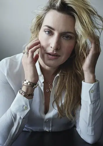 Kate Winslet White Tank-Top - idPoster.com
