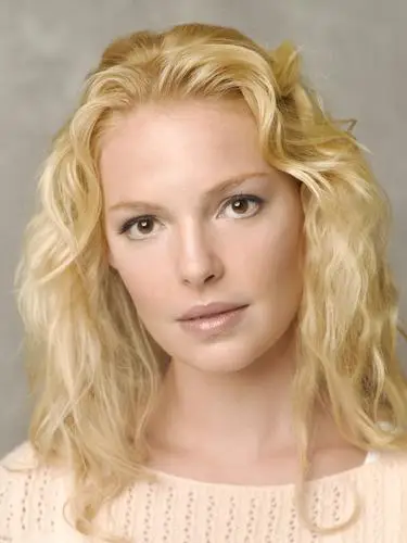 Katherine Heigl Protected Face mask - idPoster.com