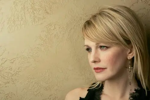 Kathryn Morris Protected Face mask - idPoster.com