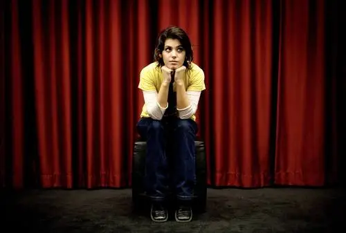Katie Melua White Tank-Top - idPoster.com