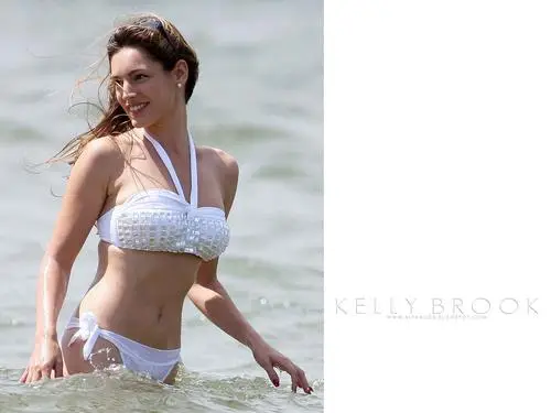 Kelly Brook Computer MousePad picture 143158